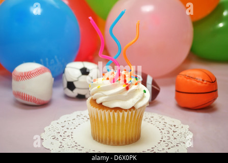 Sports Birthday Cupcake Banque D'Images