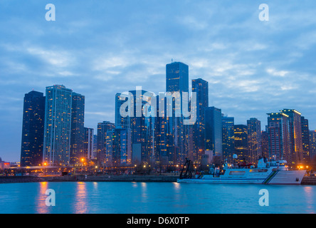 Vue sur le centre-ville de Chicago à partir de la Navy Pier Banque D'Images