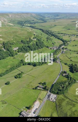 Photo aérienne de campagne anglaise sur un beau jour en été Banque D'Images