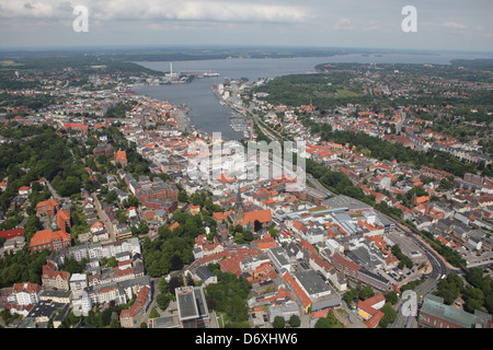 Flensburg, Allemagne, vue aérienne de Flensburg avec vue sur la ville du port Banque D'Images