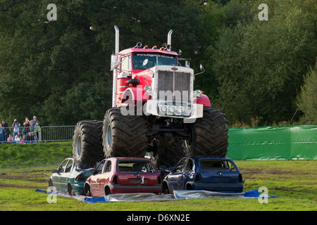 Monster Truck Big Pete à Legoland Windsor Banque D'Images