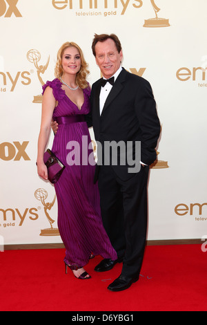 Ashley Madison, James Woods 63e Primetime Emmy Awards : Los Angeles, Californie - 18.09.11 Banque D'Images