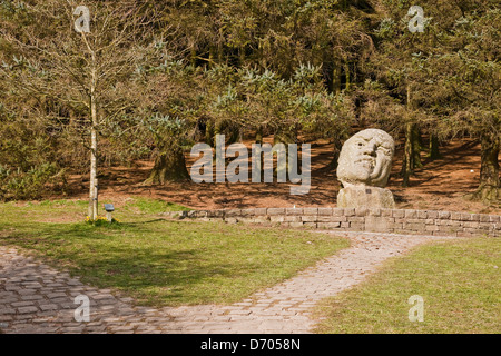 Le Orme Vue sculpture a été dévoilée en 1995 pour marquer le 25e anniversaire de Beacon est tombé Country Park, Lancashire Banque D'Images