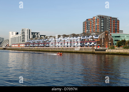 Lancefield Quay et River Heights appartements à Finnieston près de la rivière Clyde, Glasgow, Écosse, Royaume-Uni Banque D'Images