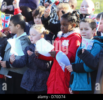 Atmosphère Catherine, duchesse de Cambridge aka Kate Middleton arrive à Rose Hill School Oxford, Angleterre - 21.02.12 Banque D'Images