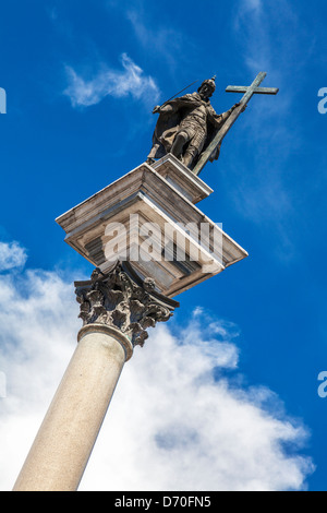 La colonne de Sigismond (Kolumna Zygmunta) en place du Château, Plac Zamkowy, Varsovie, Pologne. Banque D'Images