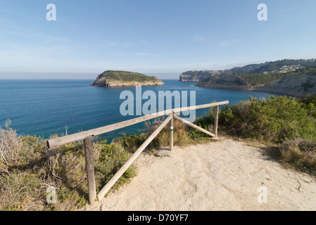Viewpooint Senic sur le spectaculaire littoral près de Javea, Costa Blanca Banque D'Images