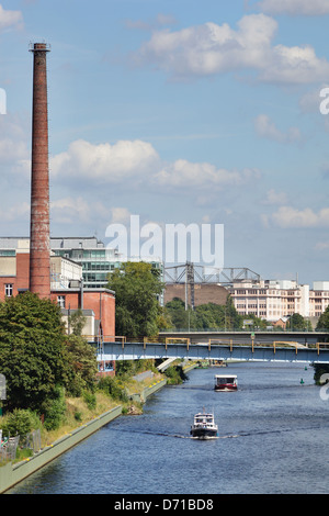 Berlin, Allemagne, les bateaux du canal de Teltow dans Berlin-Tempelhof Banque D'Images