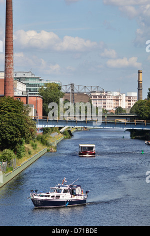 Berlin, Allemagne, les bateaux du canal de Teltow dans Berlin-Tempelhof Banque D'Images