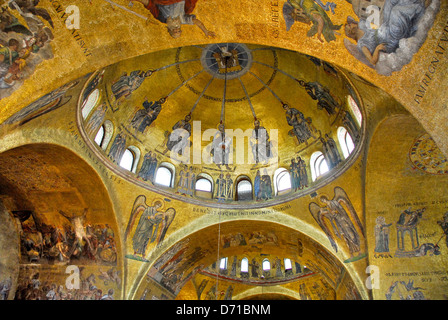 À l'intérieur de la Basilique Saint Marc à Venise, Italie Banque D'Images