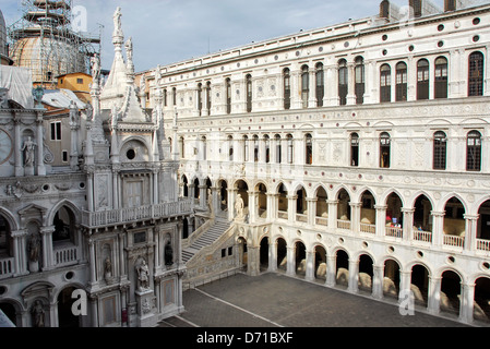 Cour intérieure du palais des Doges à Venise, Italie Banque D'Images