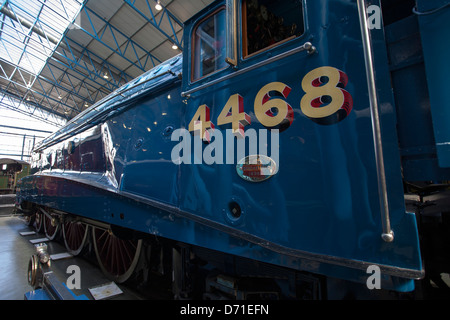 Nombre 4468. La locomotive Mallard, le moteur atteint un record de vitesse pour une traction à vapeur de 128 mph le 3 juillet 1938 Banque D'Images