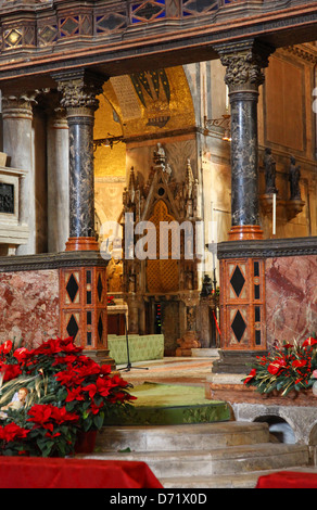 Vue intérieure de la Basilique Saint Marc ou la basilique San Marco l'église cathédrale de Venise, Italie du nord. Banque D'Images