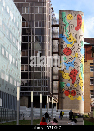 Keith Haring fresco, Neker-Enfants Malades Hospital,Université de Paris,France,premier hôpital pédiatrique dans le monde Banque D'Images