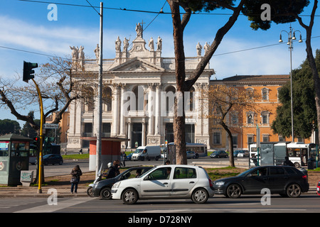 Le Archbasilica pontificale de St Jean de Latran, communément connu sous le nom de la Basilique Saint-Jean de Latran Banque D'Images