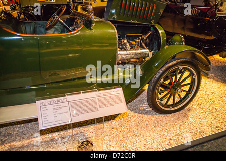 1917 Ford V-8 avec un moteur à la National Automobile Museum à Reno au Nevada Banque D'Images