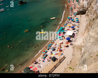 Vue aérienne de Chiaia di Luna Beach à Vetralla, Italie Banque D'Images