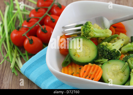 Bol de légumes mixtes Banque D'Images