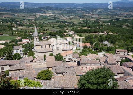 Bonnieux, France, vue sur le village et les environs Banque D'Images