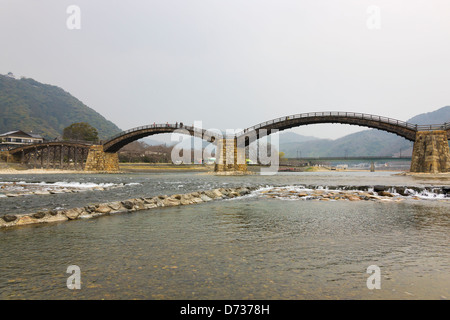 Pont Kintai-kyo, pont en arc en bois historique, le Japon Iwakuni, Banque D'Images