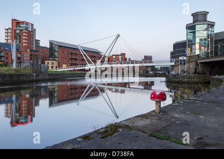 Nuit à Leeds, Clarence Dock Banque D'Images