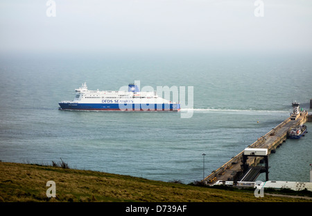 DFDS Seaways Cross Channel Ferry Dover Harbour Banque D'Images