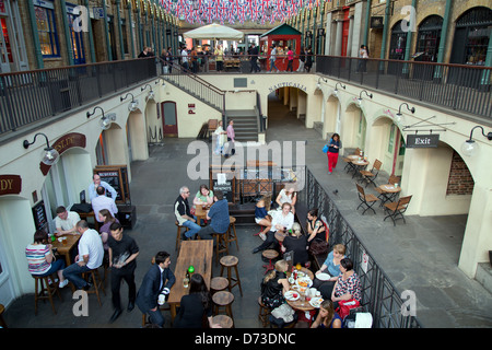 Londres, Royaume-Uni, au halles de Covent Garden Market Banque D'Images