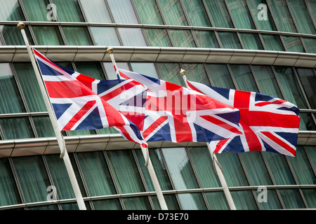 Londres, Grande-Bretagne, l'Union Jack à West India Quay Banque D'Images