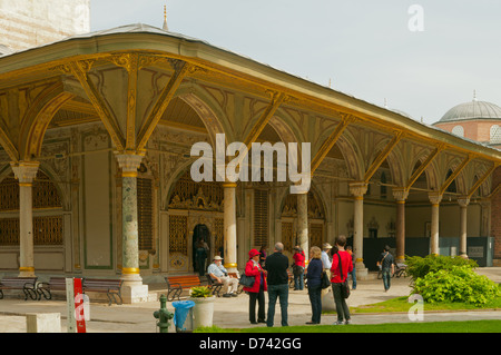 La salle de l'impérial, le palais de Topkapi, Sultanahmet, Istanbul, Turquie Banque D'Images