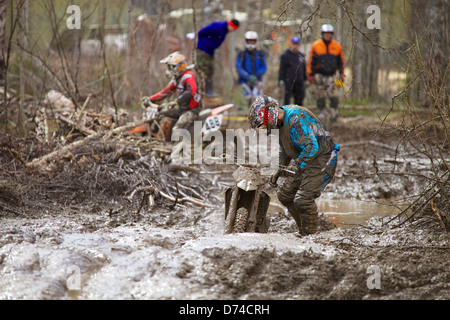 Dans Panssari course moto cross country -Course de motocross en Finlande Banque D'Images