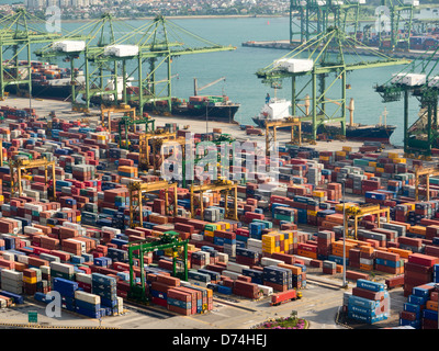 Les quais à conteneurs, à Singapour, en Asie Banque D'Images