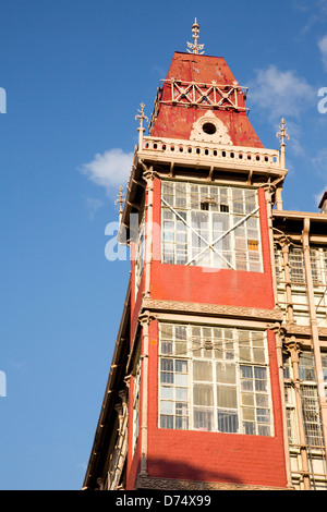 Low angle view of la Commission des chemins de fer, Shimla, Himachal Pradesh, Inde Banque D'Images