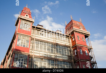 Low angle view of la Commission des chemins de fer, Shimla, Himachal Pradesh, Inde Banque D'Images