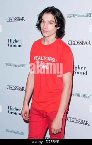 Ezra Miller Le New York premiere de 'Plus' Gorund Arrivées - New York City, USA - 15.08.11 Banque D'Images