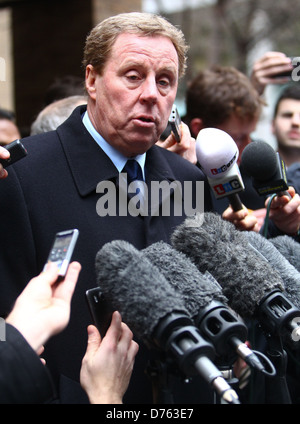 Harry Redknapp quitte Southwark Crown Court après un effacement d'éluder l'impôt sur les paiements faits pour son compte bancaire Monaco Banque D'Images