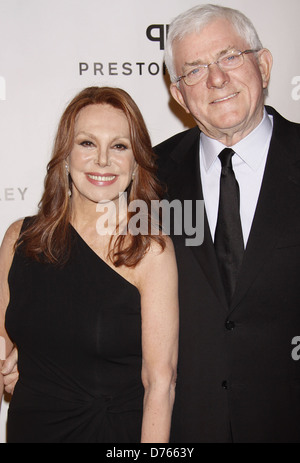 Marlo Thomas Phil Donahue et le Drama League 2012 Gala, tenue à l'Hôtel Pierre - Arrivées. La ville de New York, USA - 06.02.12 Banque D'Images