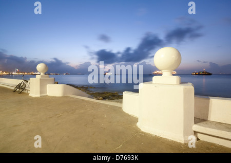 Le dirigeant d'une location est situé le long du front de mer à San Miguel de Cozumel, Mexique Banque D'Images