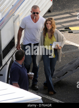 AnnaLynne McCord et Dominic Purcell petit ami sur le tournage de '90210' à Malibu Los Angeles, Californie - 02.02.12 Banque D'Images