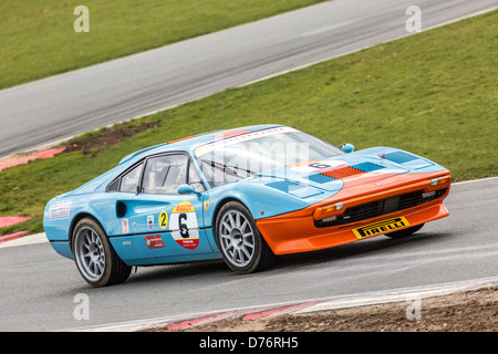 1976 Ferrari 308 GTB avec chauffeur David Tomlin à la SCLC réunion 2013 Snetterton, Norfolk, Royaume-Uni. Banque D'Images