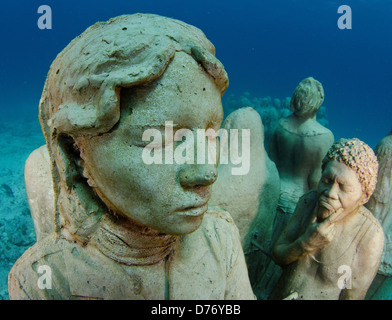 Mexique Cancun Sculptures en bas dans la mer musée subaquatique de Cancun en mer des Caraïbes Banque D'Images