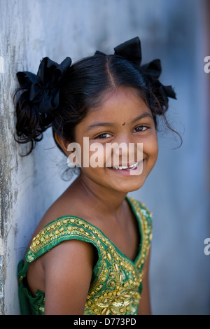 Shalini Indian girl smiling Andhra Pradesh Inde du Sud Banque D'Images