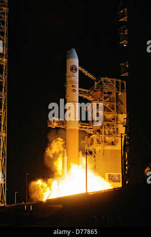 Delta IV lance un satellite de communication WGS-4 Banque D'Images
