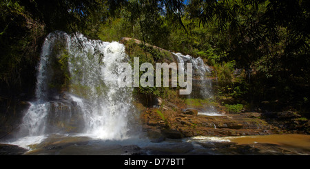 Pok Mae Sa waterfall en Thaïlande Changwat Chiang Mai Banque D'Images