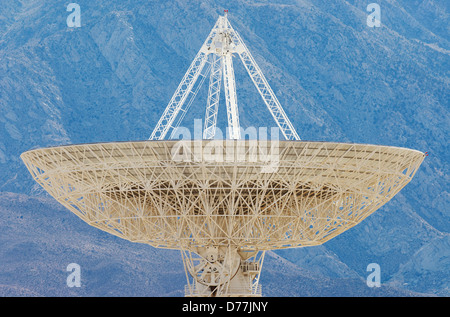 Télescope radio Owens Valley Radio Observatory Owens Valley Big Pine California USA Banque D'Images