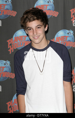 Jackson Guthy sensation pop fait la promotion de son nouveau single 'aimer' au Planet Hollywood à Times Square New York City, USA - 24.06.11 Banque D'Images