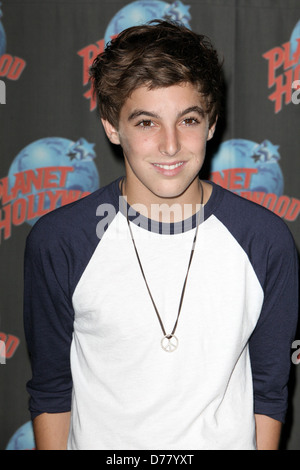 Jackson Guthy sensation pop fait la promotion de son nouveau single 'aimer' au Planet Hollywood à Times Square New York City, USA - 24.06.11 Banque D'Images