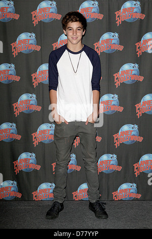 Jackson Guthy sensation pop fait la promotion de son nouveau single 'aimer' au Planet Hollywood à Times Square New York City, USA - 24.06.11 Banque D'Images