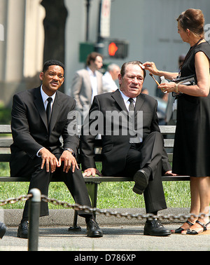 Will Smith et Tommy Lee Jones sont vues tournage sur emplacement pour "les hommes en noir 3' à Battery Park à New York New York Banque D'Images