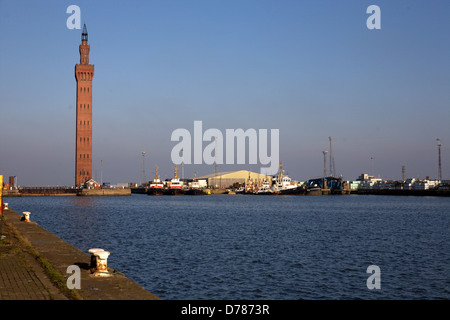 Dock Grimsby Tower est une tour de l'accumulateur hydraulique et d'un célèbre monument maritime dans la région de Grimsby, North East Lincolnshire, Angleterre. Banque D'Images