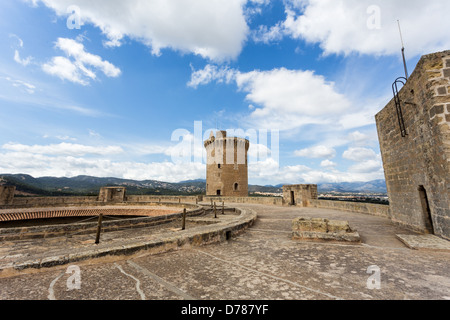 PALMA - circa 2013 : Palma de Mallorca château dans une journée ensoleillée Banque D'Images